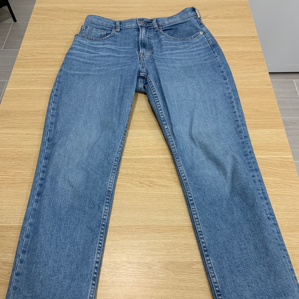Everlane The Cheeky Straight Jean
